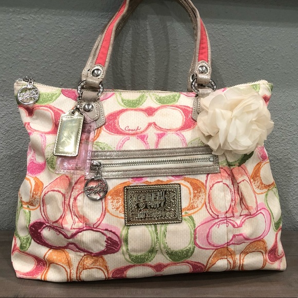 Coach Handbags - “FINAL PRICE” Authentic Signature Coach Handbag